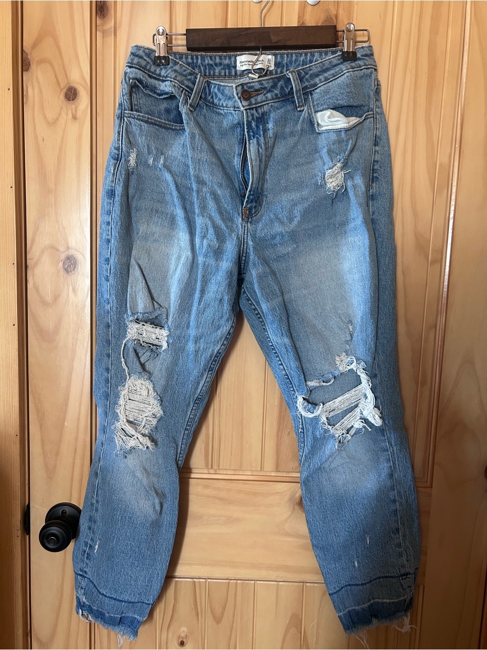Abercrombie & Fitch Women's Distressed Light Blue Skinny Jeans